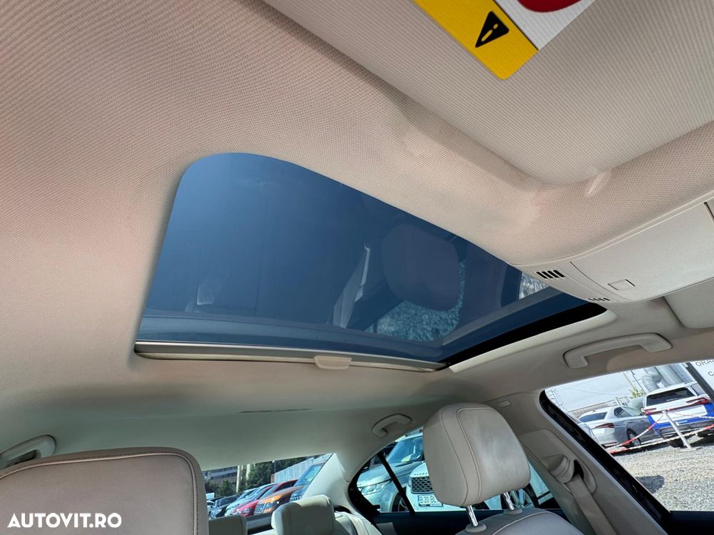 Volkswagen Passat 2.0 TDI DSG Highline - 16