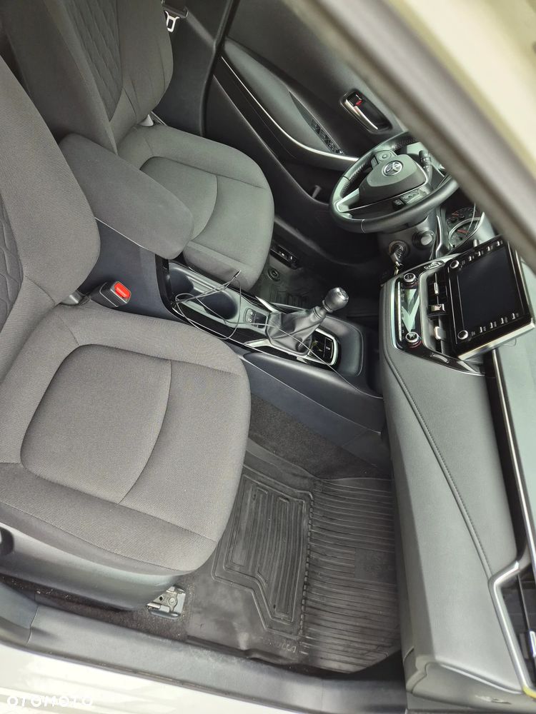Toyota Corolla 1.6 Comfort - 10