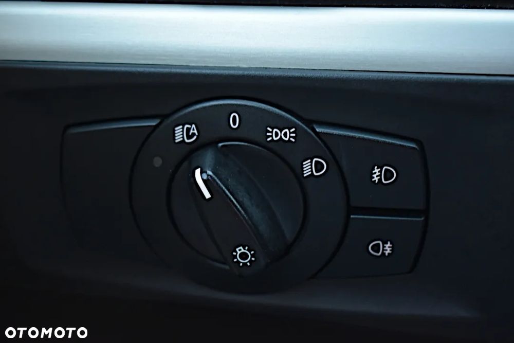 BMW Seria 3 - 25