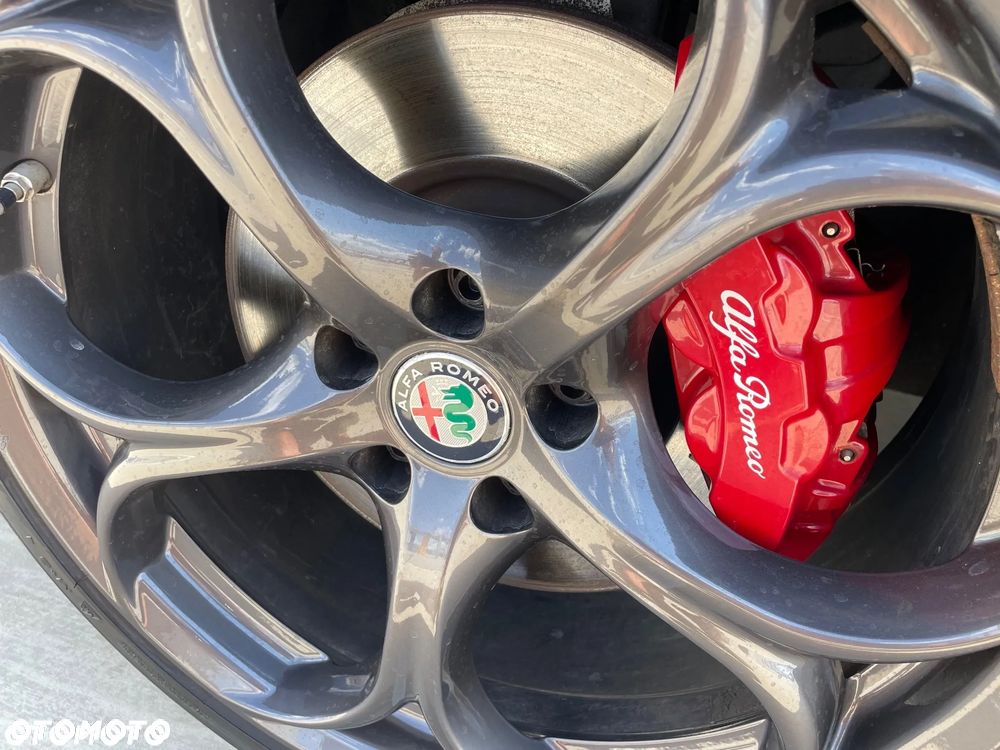 Alfa Romeo Giulia 2.0 Turbo Veloce Q4 - 22