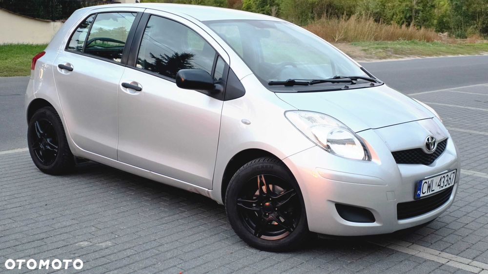 Toyota Yaris - 2