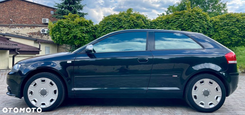 Audi A3 3-drzwiowe 1.6 Ambiente - 1