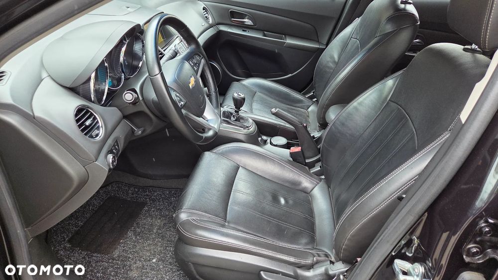 Chevrolet Cruze 1.4 T LTZ - 22