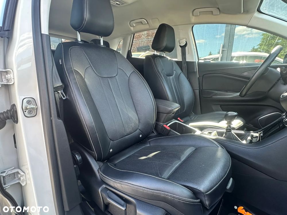 Opel Grandland X 1.2 Start/Stop Business INNOVATION - 33