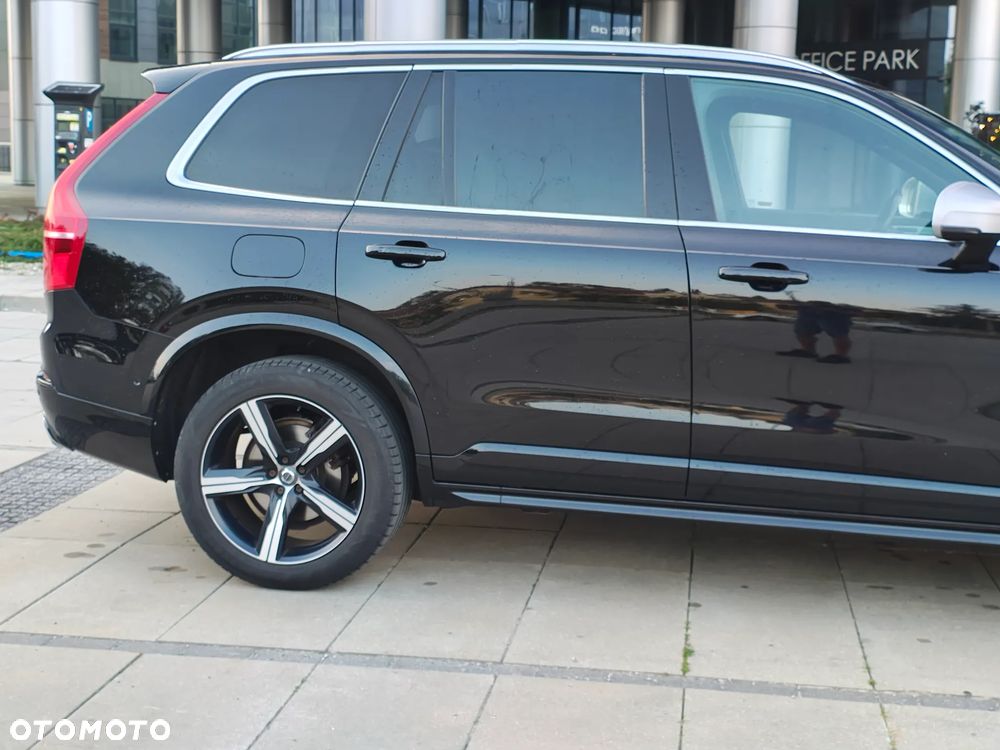 Volvo XC 90 D5 AWD R-Design 7os - 29