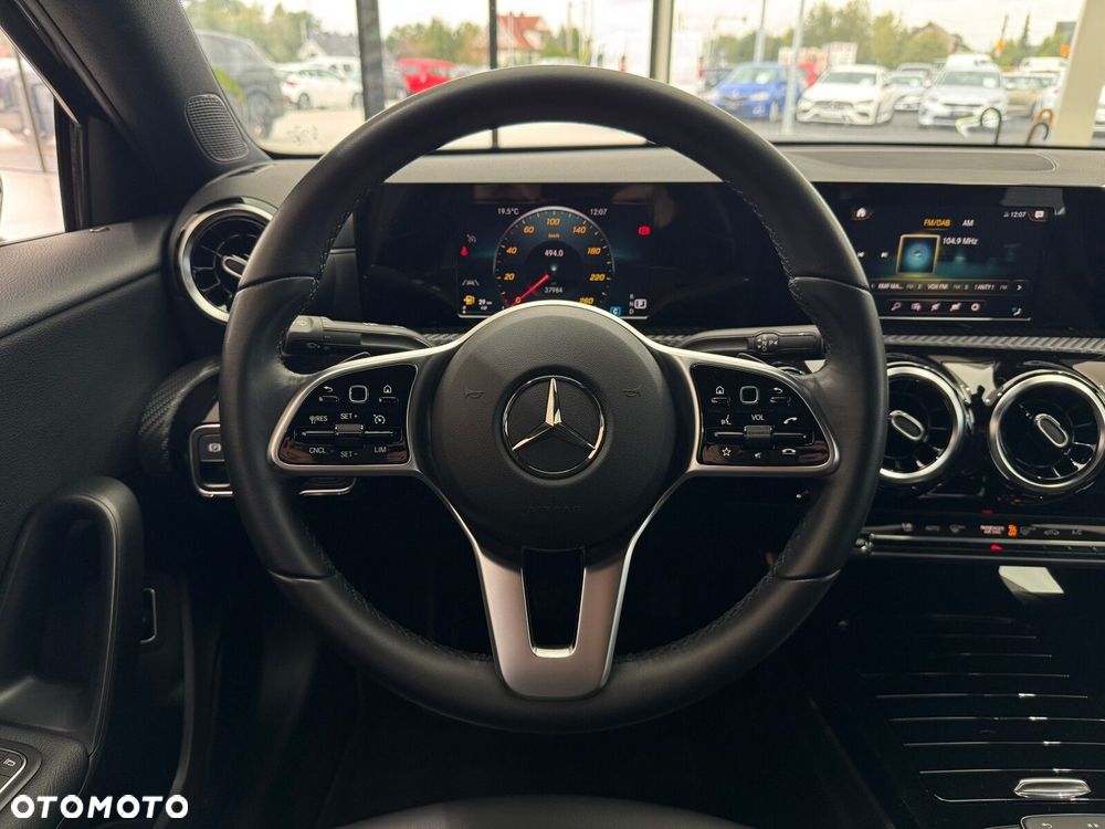 Mercedes-Benz Klasa A 180 Style 7G-DCT - 15