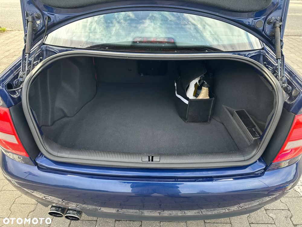 Audi A4 Limousine 1.8T - 16