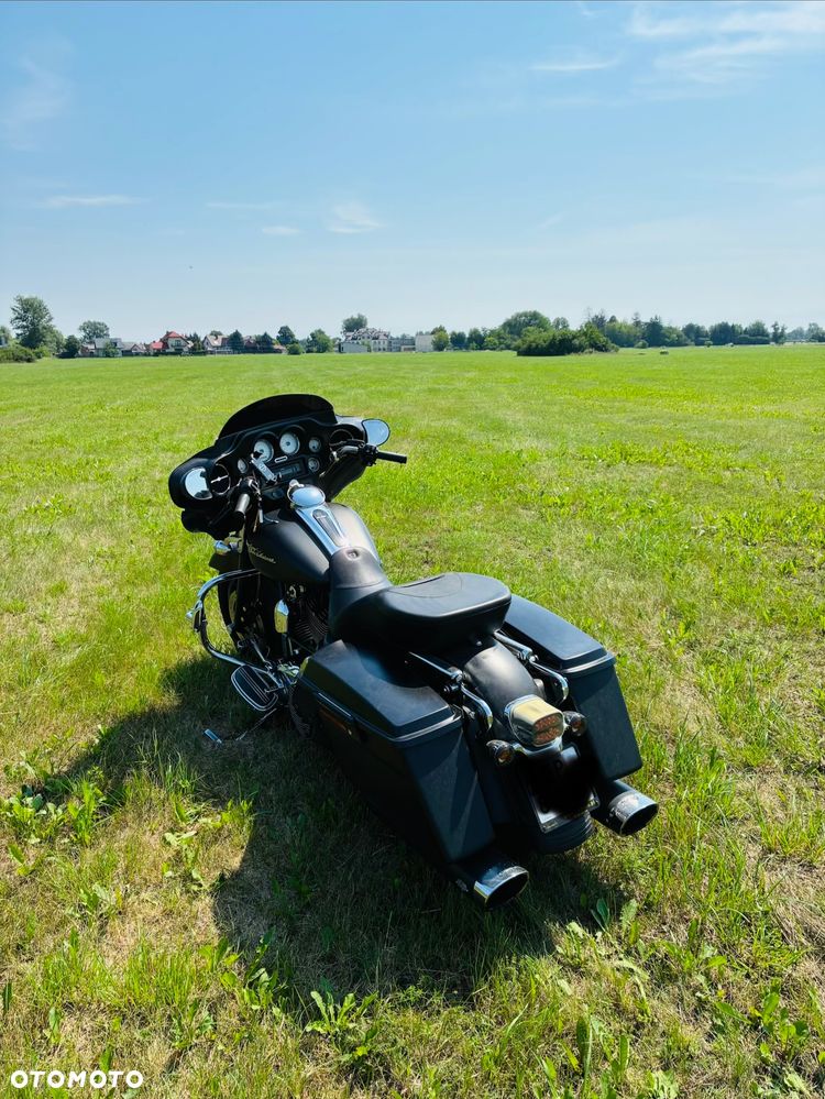 Harley-Davidson Touring Street Glide - 4