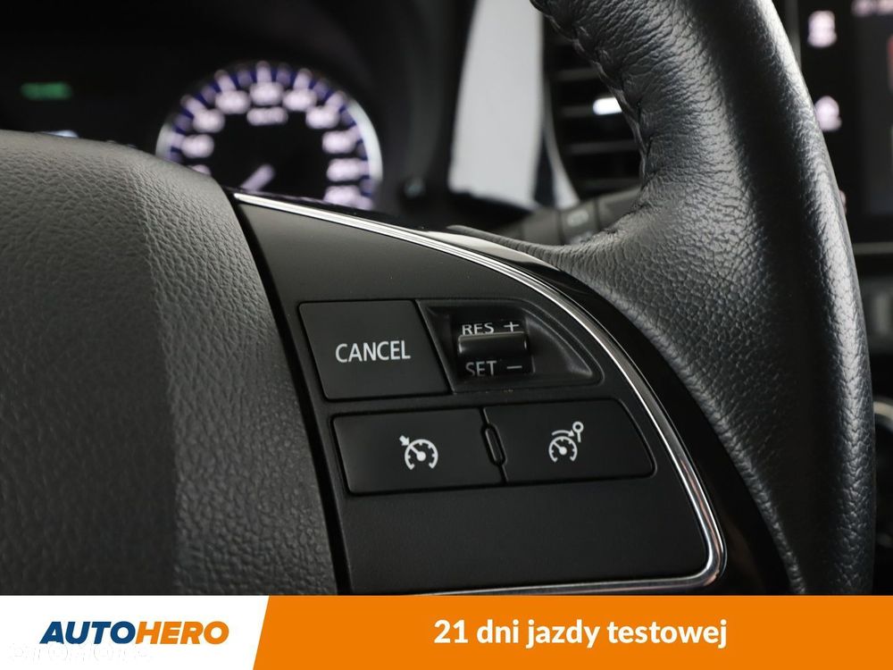 Mitsubishi Outlander - 25