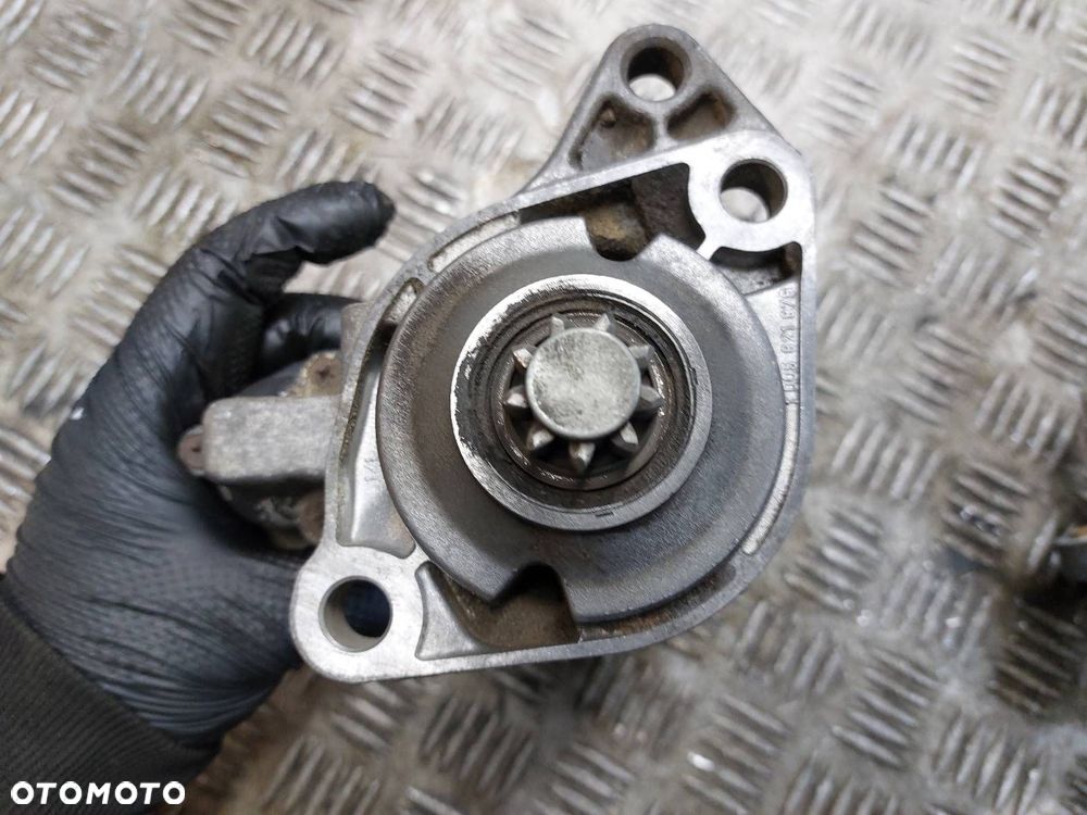 ROZRUSZNIK VOLKSWAGEN BORA I 1.6 8V 020911023F - 2