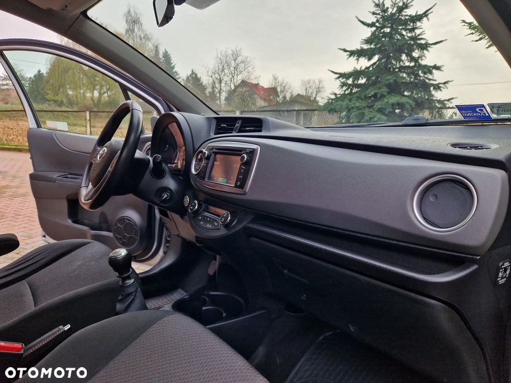 Toyota Yaris 1.33 Premium EU6 - 27