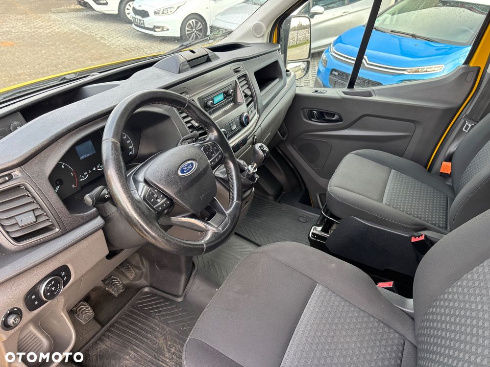 Ford Transit - 26
