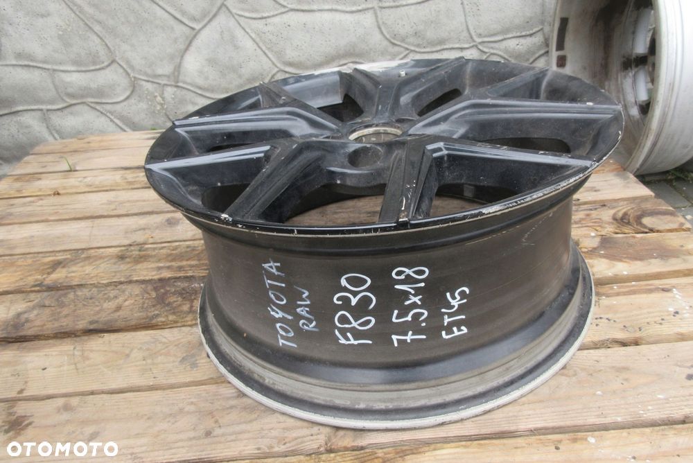 toyota oe alufelga 18 7,5j 5x114,3 et45 - 16