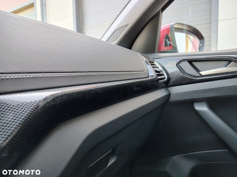 Volkswagen T-Cross - 18