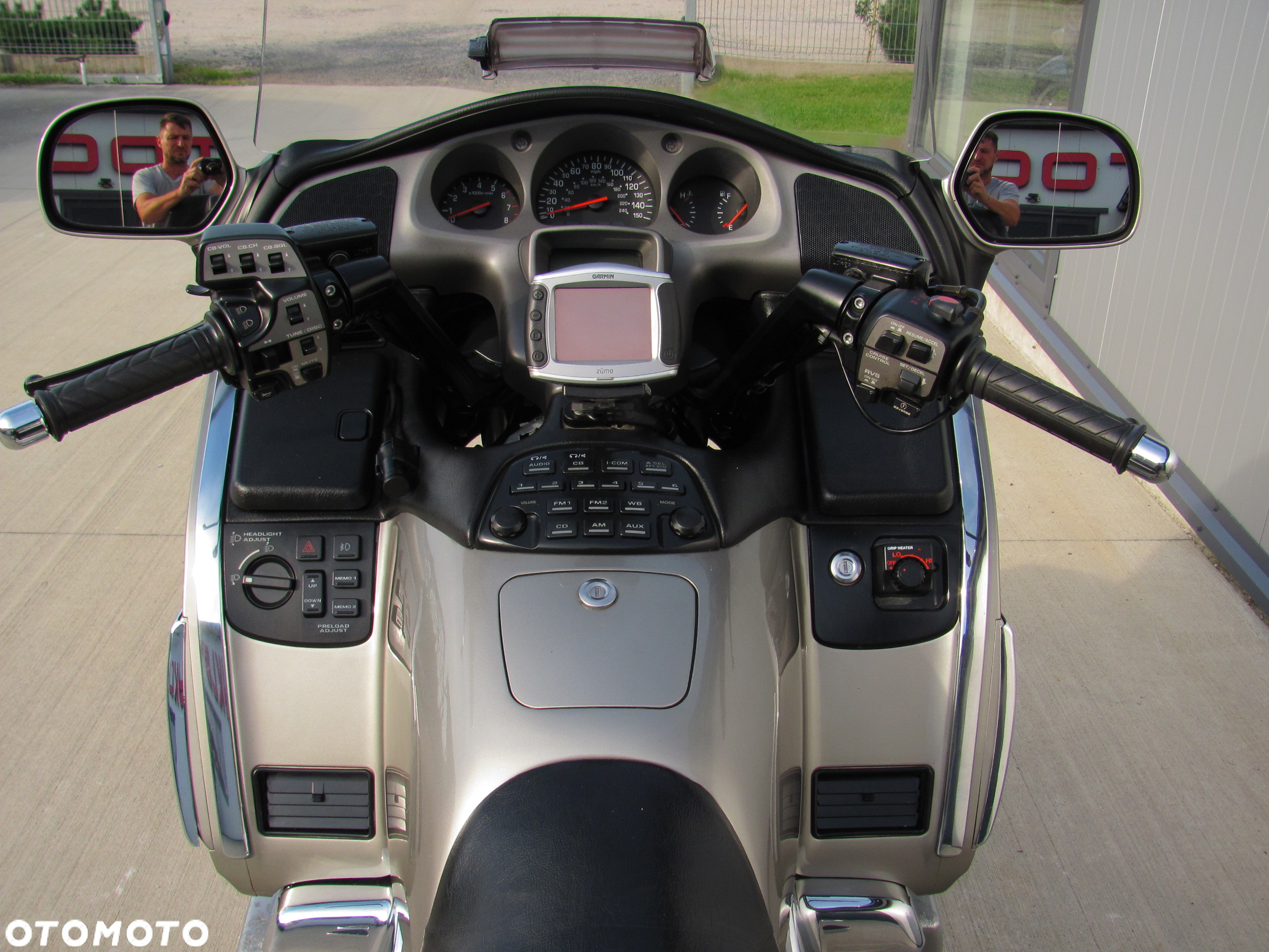 Honda GL - 25