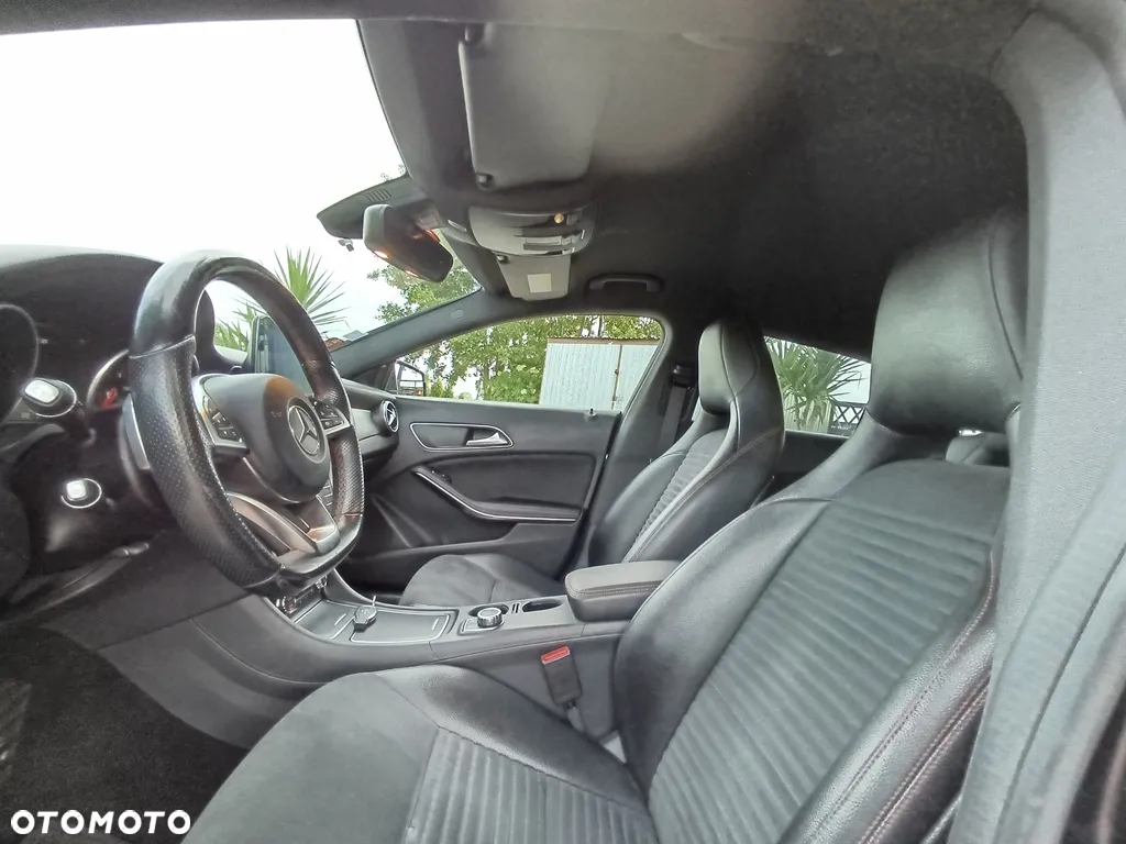 Mercedes-Benz CLA 200 (CDI) d 7G-DCT AMG Line - 24