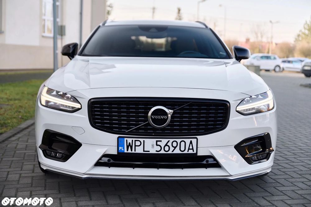Volvo V90 T4 R-Design - 4