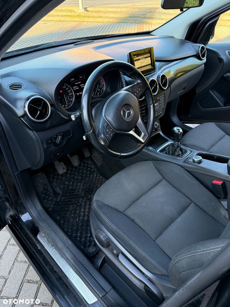 Mercedes-Benz Klasa B 200 CDI - 23