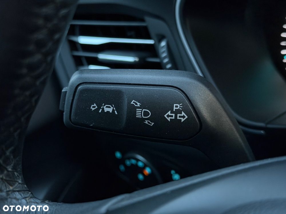 Ford Focus 1.0 EcoBoost Titanium X - 17