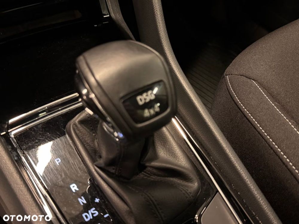 Skoda Karoq 2.0 TDI SCR 4x4 DSG Style - 16