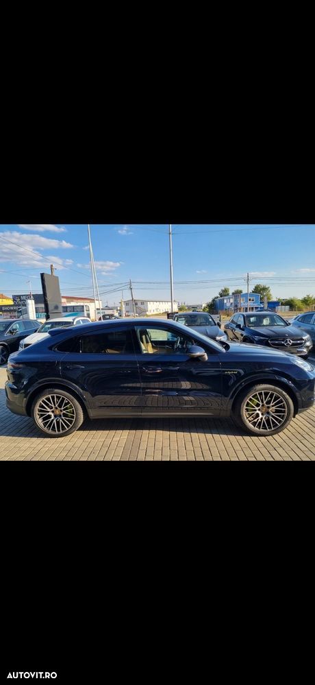 Porsche Cayenne Coupe E-Hybrid - 2