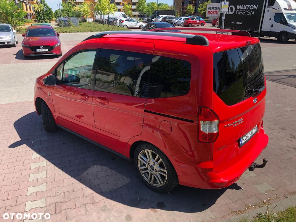 Ford Tourneo Courier 1.0 EcoBoost S&S Titanium - 7