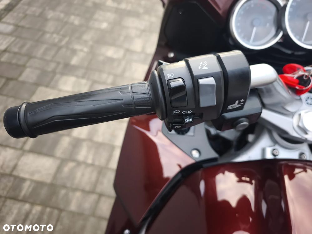 Yamaha FJR - 18