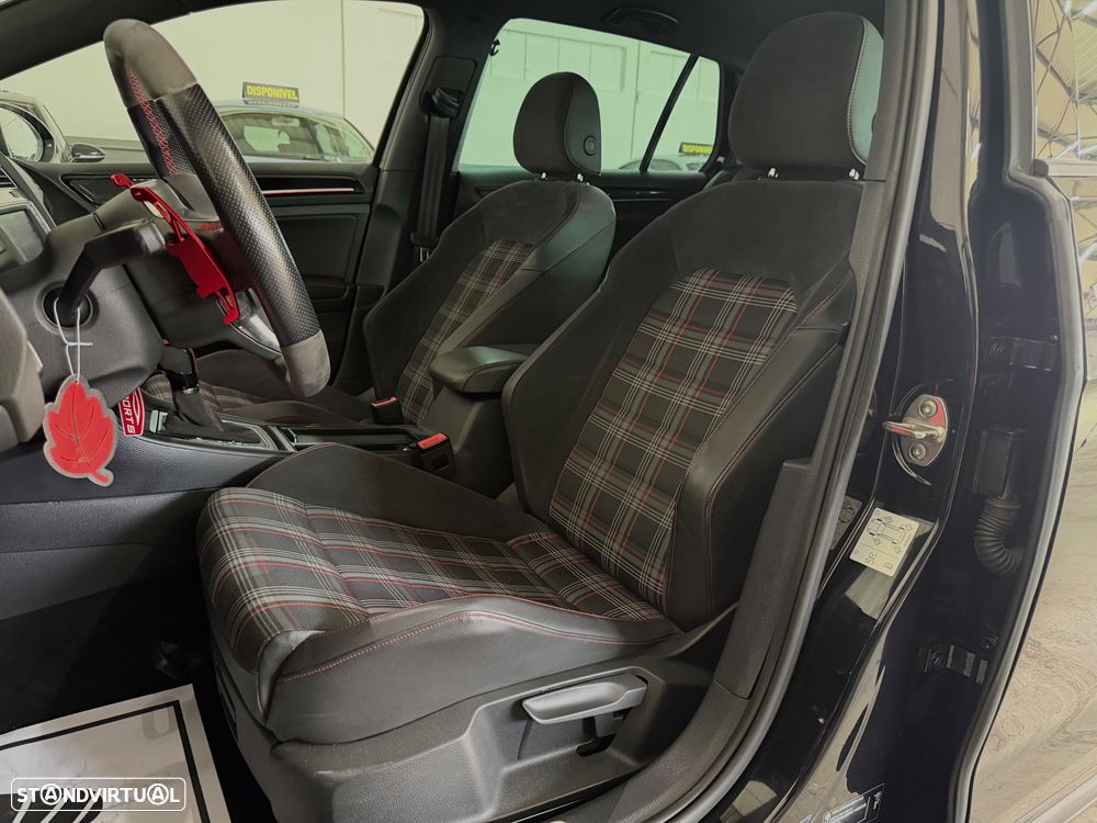 VW Golf 2.0 TSi GTi DSG - 7