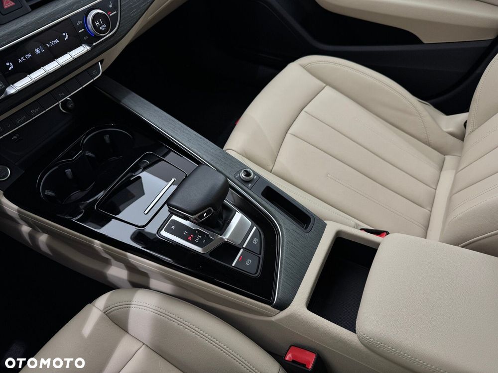 Audi A4 Limousine - 26