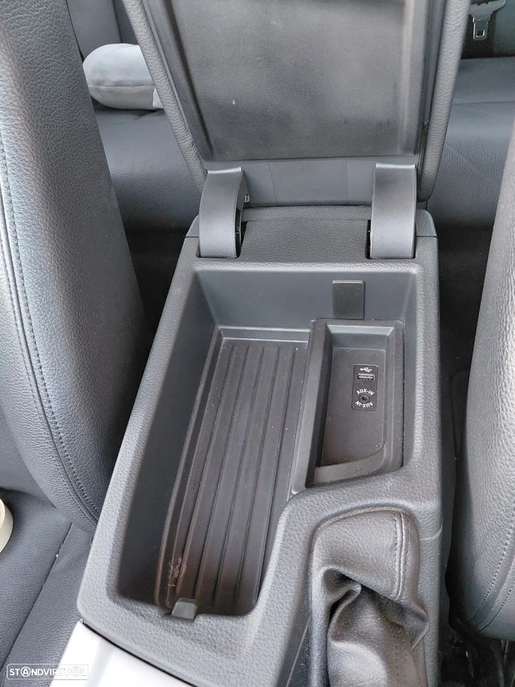 BMW 320 d EfficientDynamics Line Luxury - 20