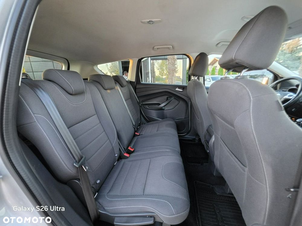 Ford Kuga - 33