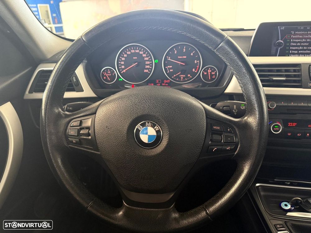 BMW 318 d Touring Navigation - 24