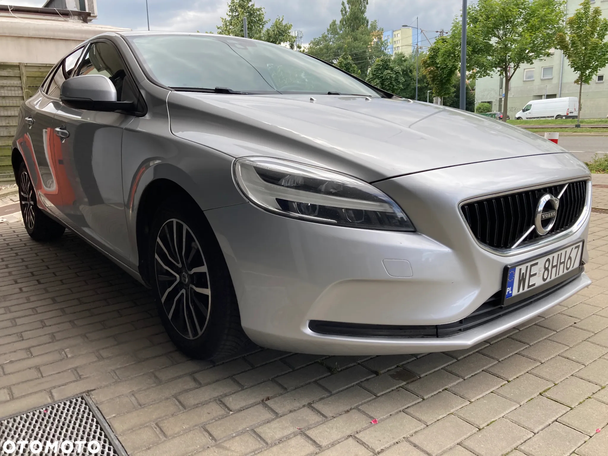 Volvo V40 D2 Geartronic Summum - 4