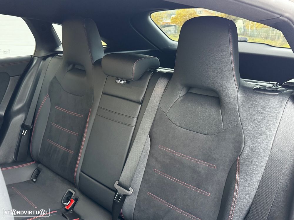 Mercedes-Benz CLA 250 e Shooting Brake 8G-DCT AMG Line - 25