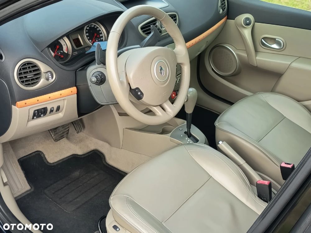 Renault Clio - 6