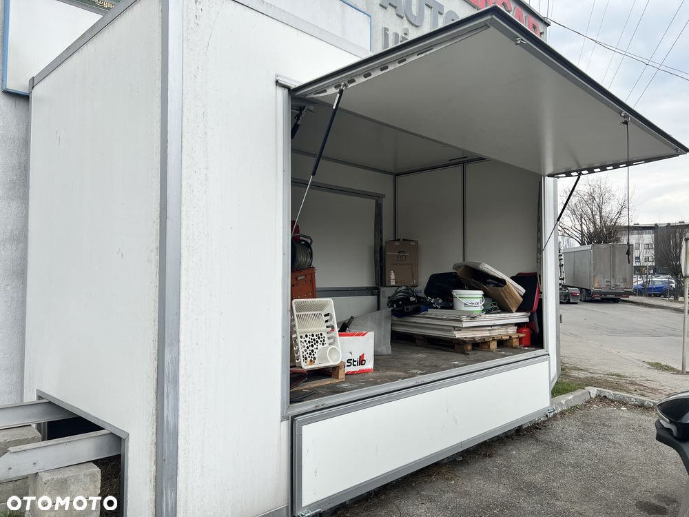 Zabudowa na Mercedes Benz - 2