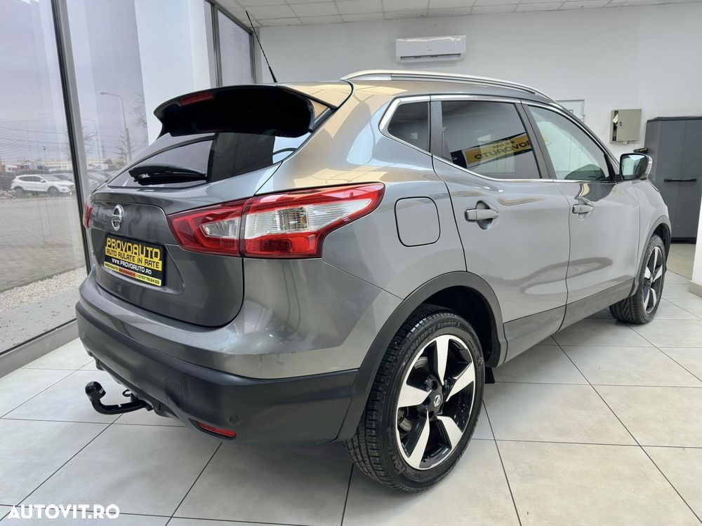 Nissan Qashqai 1.6 DCI Xtronic N-Connecta - 4