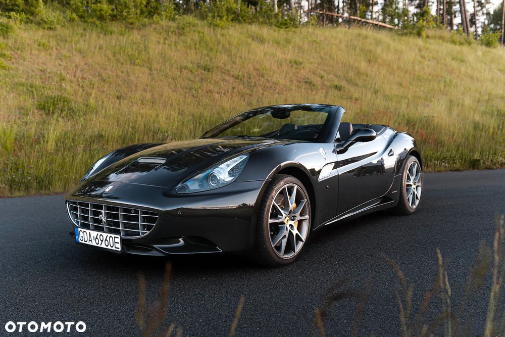 Ferrari California F1 DCT - 15