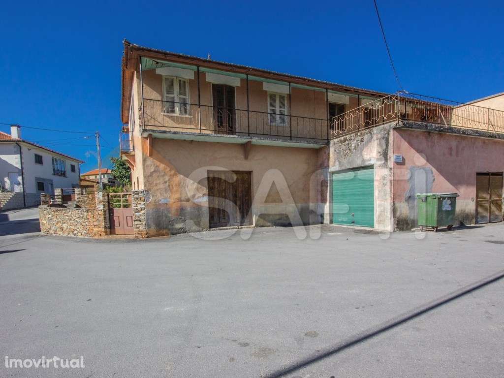 Moradia para recuperar de primeiro andar com terreno em Candedo, Mu... - Grande imagem: 2/19