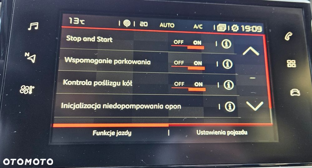 Citroën C3 1.2 PureTech Shine S&S - 26