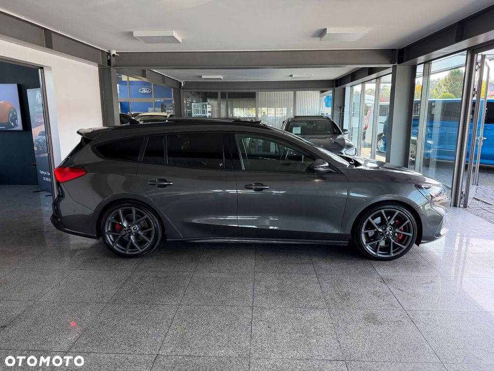 Ford Focus 2.3 EcoBoost ST X Edition - 19