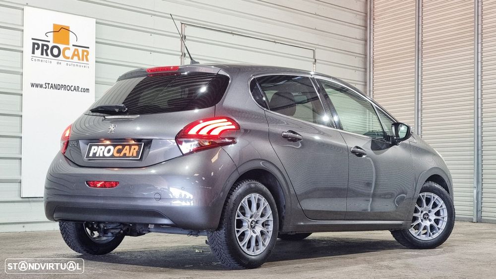 Peugeot 208 1.2 PureTech GT Line - 2