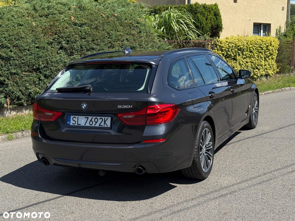 BMW Seria 5 530i Sport Line - 7