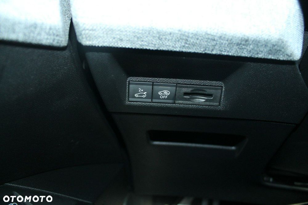 Peugeot 3008 - 23