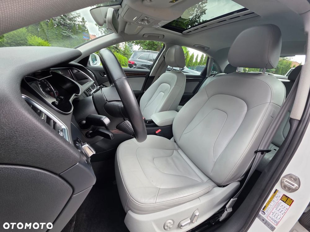 Audi A4 Limousine - 11
