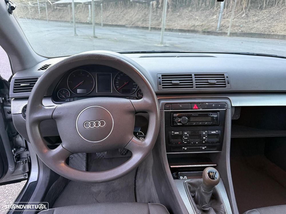 Audi A4 1.9 TDI m5 Sport - 7