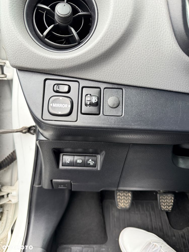 Toyota Yaris 1.0 Active - 9