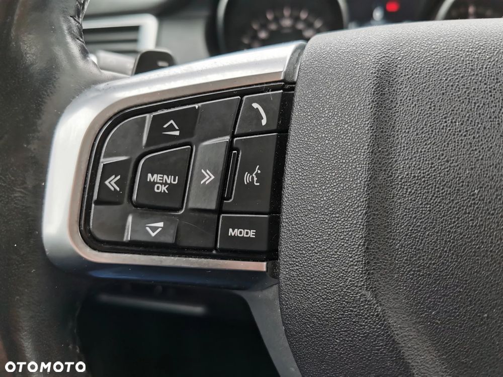 Land Rover Discovery Sport ver-2-0-td4-hse-luxury - 11