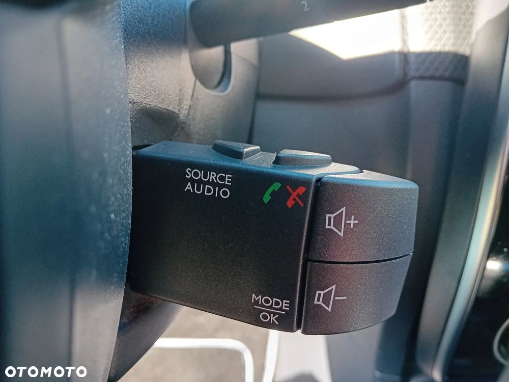 Renault Clio ENERGY TCe 90 Start & Stop LIMITED - 28