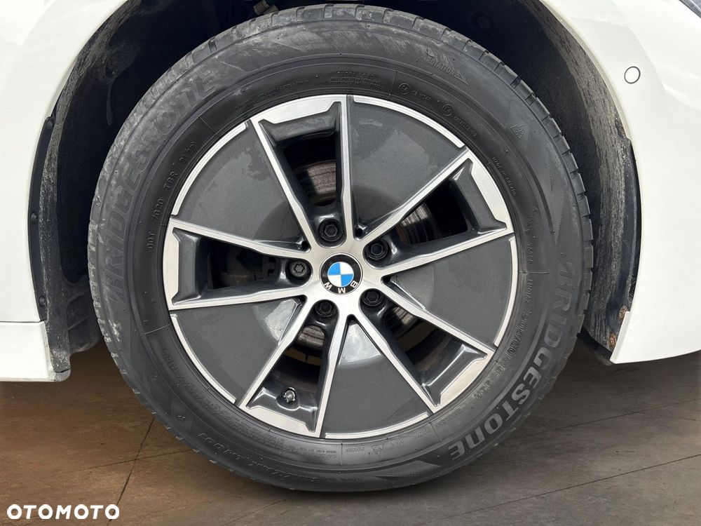 BMW Seria 3 - 18